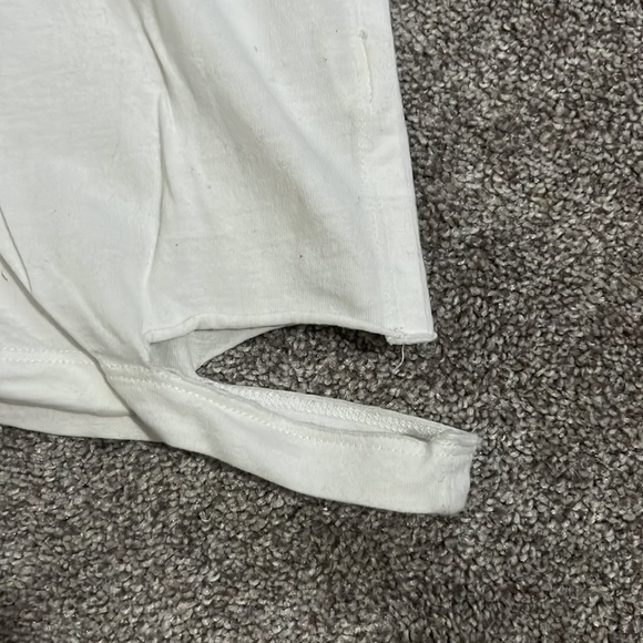 Slash hem tee - Picture 2 of 4